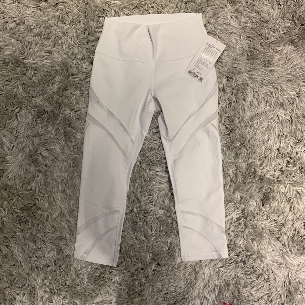 Lululemon NWT wunder under - Picture 4 of 6